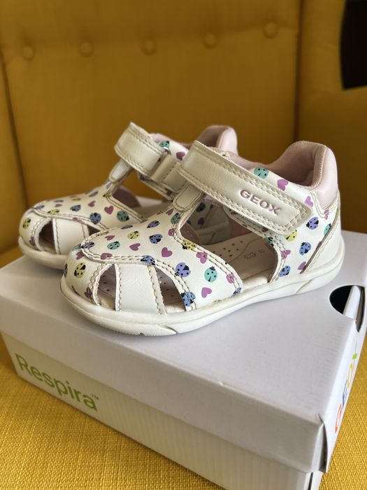 Като нови! Кожени сандали Geox 22 номер