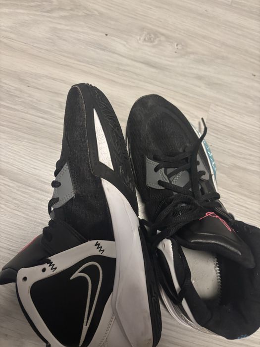 Кроссовки Nikе спортивные