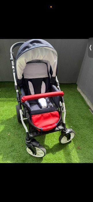 Vând căruț 3 în 1. Landoul și scoică sunt noi (nefolosite).