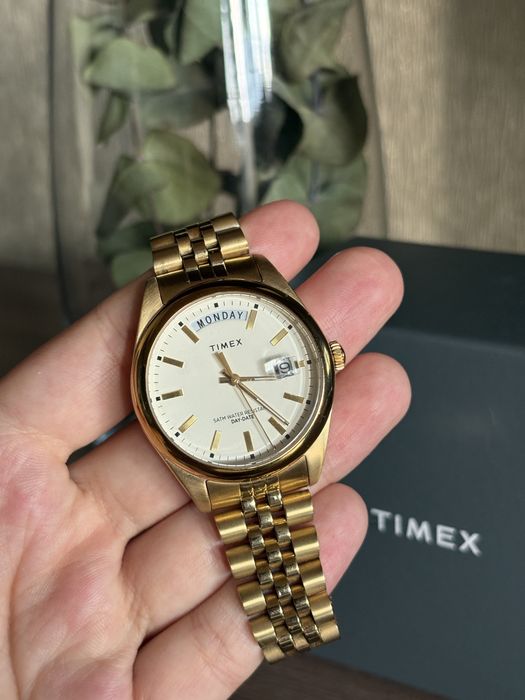 Женские часы Timex Legacy TW2V68300.