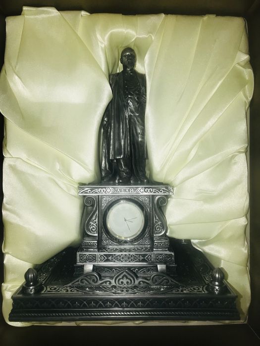 Часы Абай Қунанбаев новый