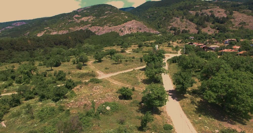 Продава се Парцел в Карлово - 20500 кв.м за 47 €/кв.м - Снимка #2