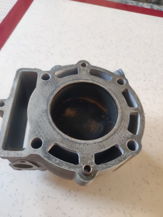 Бутало и цилиндър КТМ, Бета 250 куб.