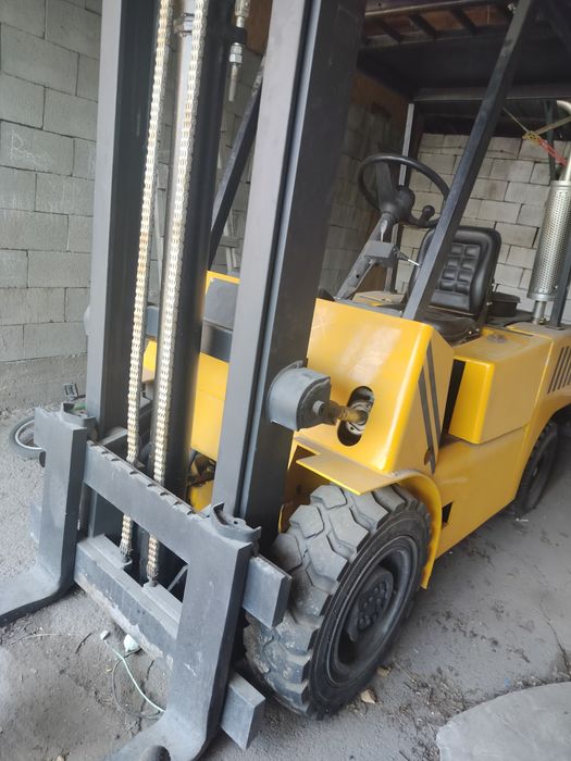 Продам Балканкар-вилочный погрузчик