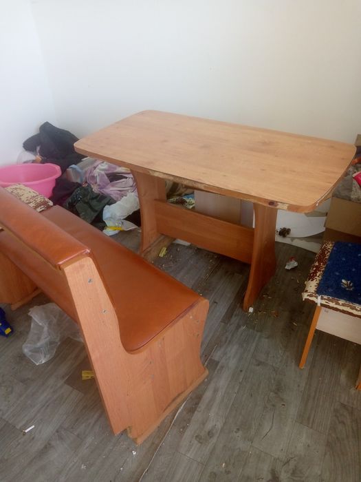 Продам стол с тульями в хорошем состоянии