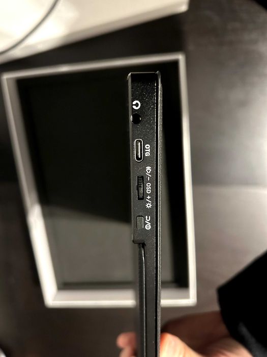 Monitor portabil ARZOPA A1 MAX 17.3” FHD 1920x1080 60Hz