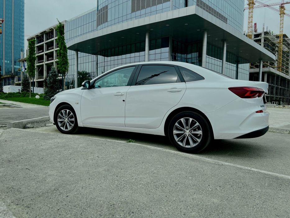 Chevrolet Monza 320 Sotiladi