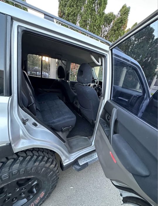 Mitsubishi 3.2 D  AUTOUTILITARĂ
