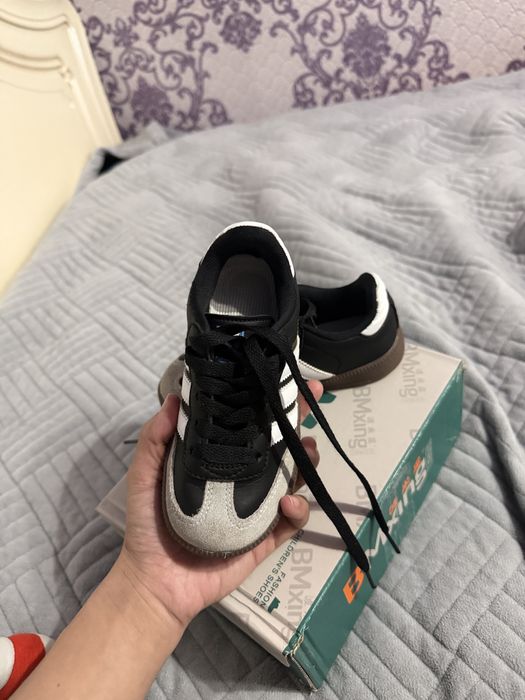 Продам детский обувь