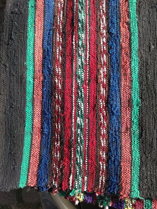 Изгодно ръчно тъкана битова пътека!