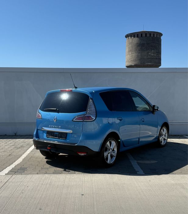 RENAULT Scenic 2012 — imagine 3