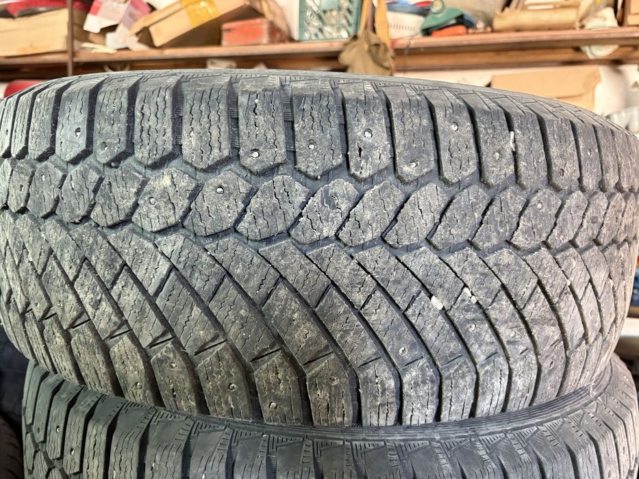 Продам резину 265/60/18 зима