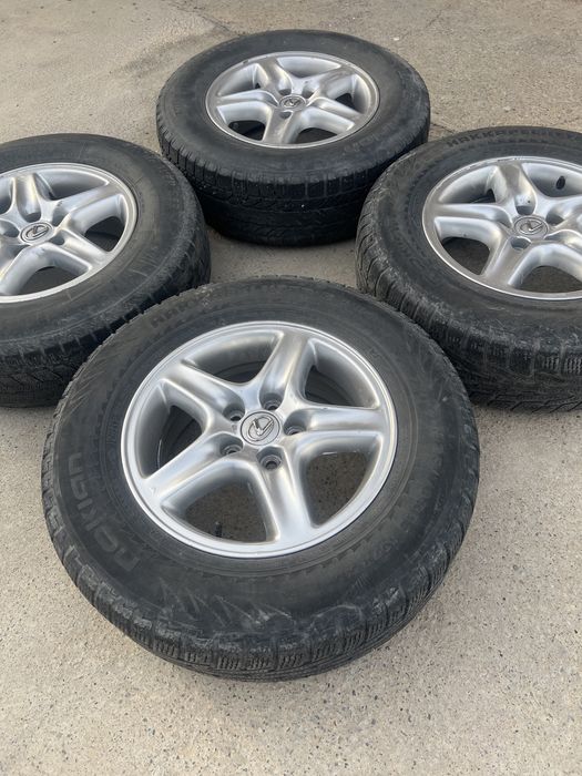 Шины с диском на Лексус