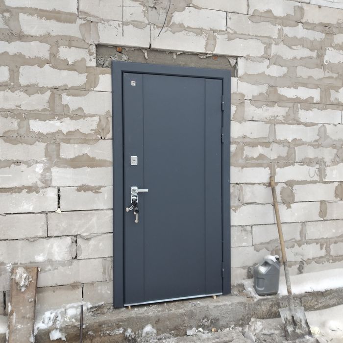 Установка входных дверей выезд в пригород