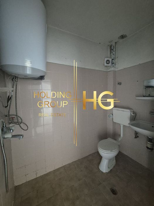 Продава се Тристаен апартамент в Варна, Спортна зала - 70 кв.м за 3000 €/кв.м - Снимка #4