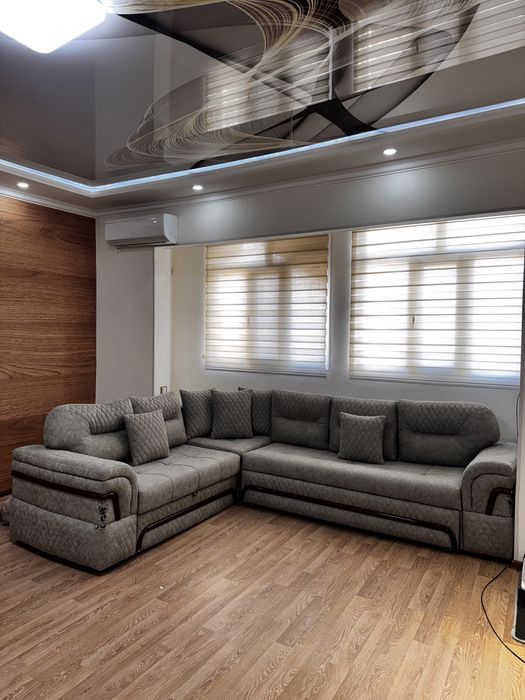 Угловой диван, отличное состояние