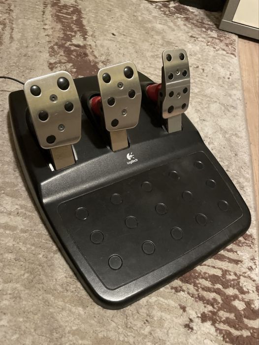 Vand volan logitech g27