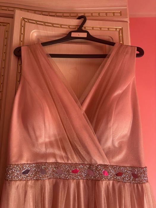 Rochie roz bombon cu sclipici, M
