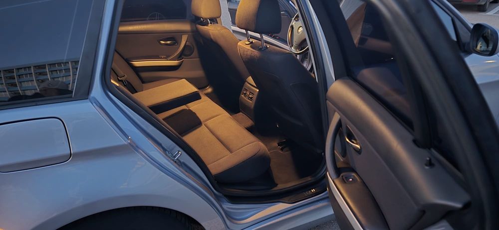 BMW 3 Series 2011 — imagine 4