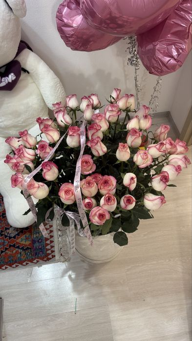 Свежый 51 роза с коробкой