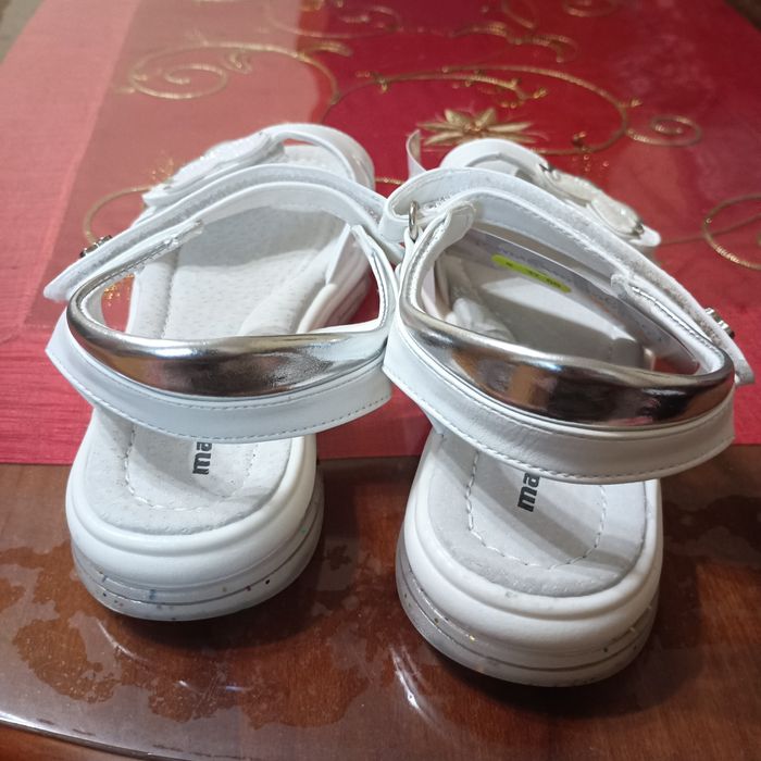 Детски бели сандали 31