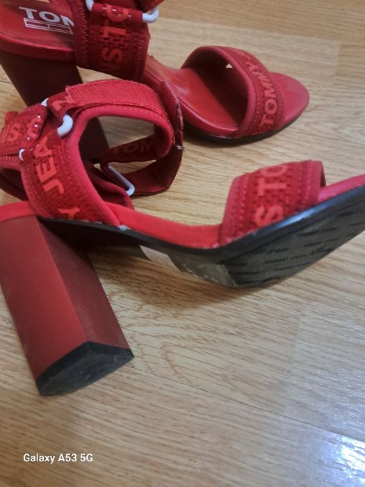 Сандали Tommy hilfiger