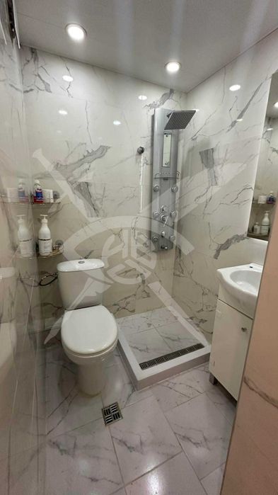 Продава се Тристаен апартамент в Варна, Завод Дружба - 80 кв.м за 12 €/кв.м - Снимка #4