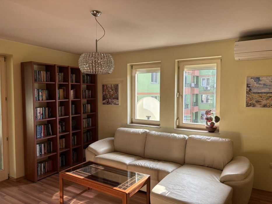 Дава се под наем Двустаен апартамент в София, Хиподрума - 88 кв.м за 648.21 € - Снимка #2