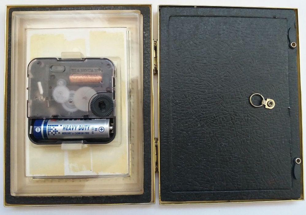 Сгъваема рамка за снимка с часовник + батерия