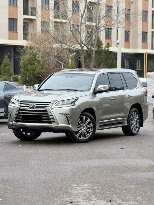 Sotuvda Lexus 570 avtomashinamiz
