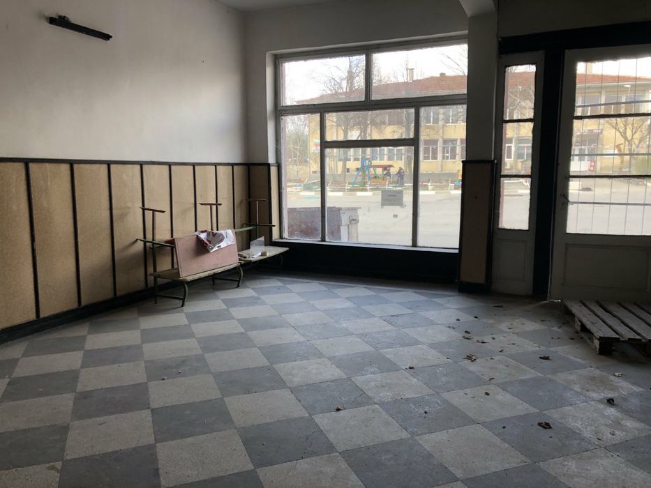Давам под наем ресторант, магазини, промишлено помещение