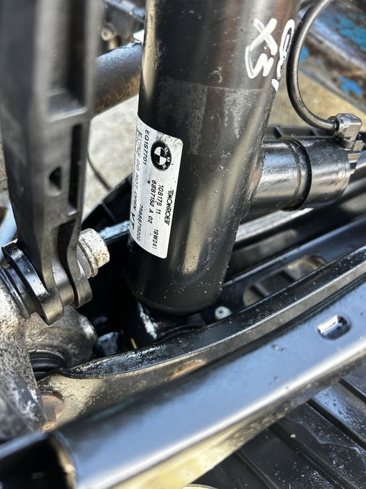 Amortizor electric stânga spate BMW X3 G01 2019