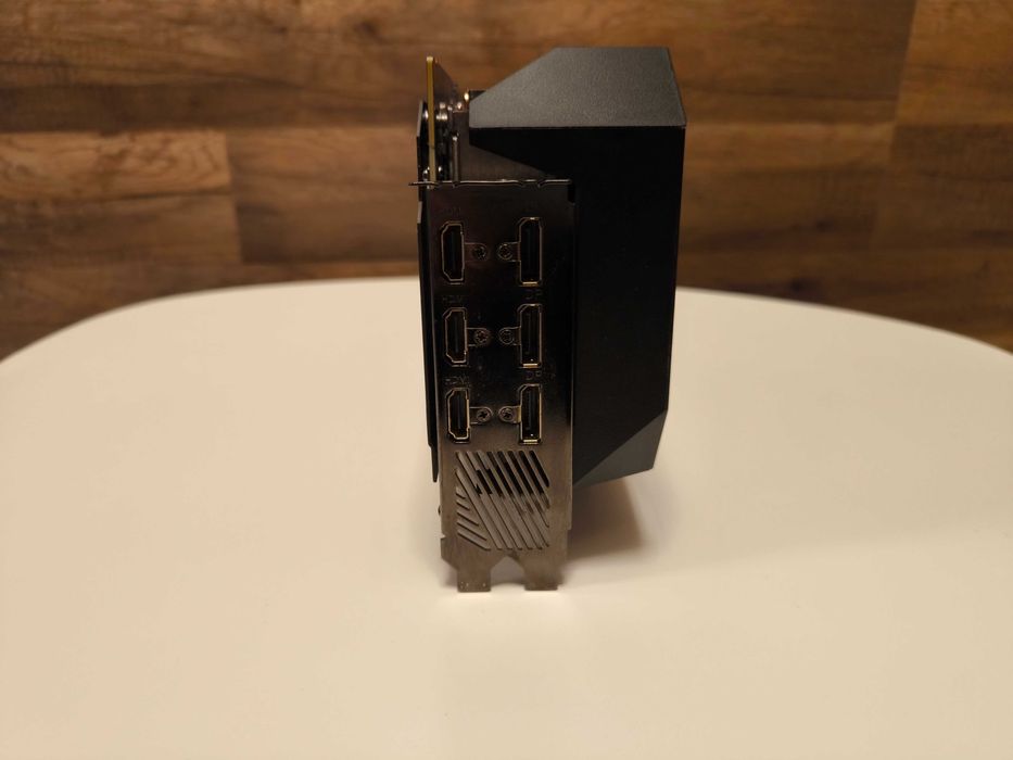 Видеокарта Gigabyte RTX 3080 Aorus Extreme 10G