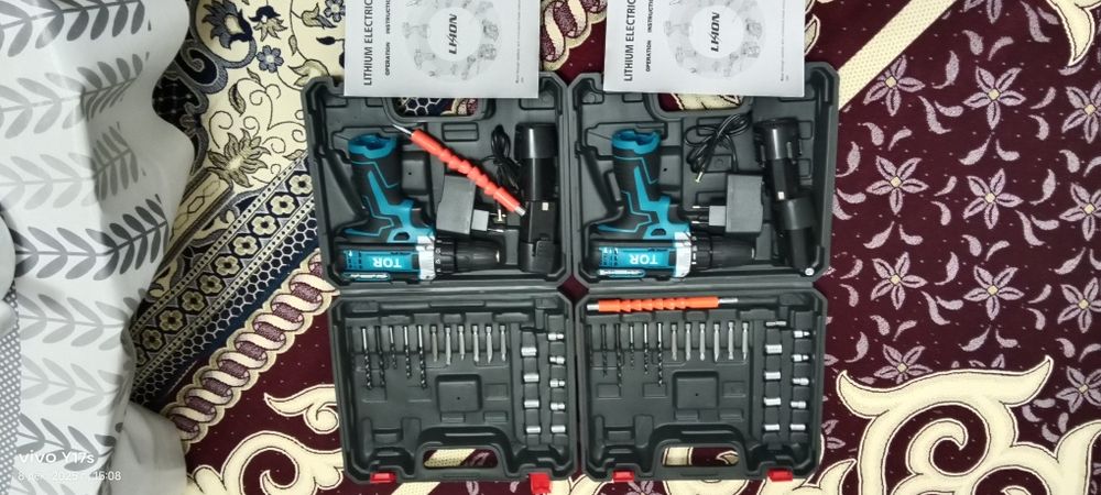 Продаю шрупаверт батарейишний