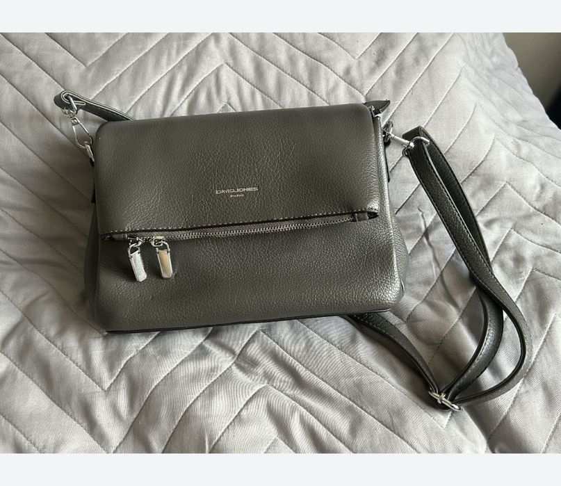 Кожаная сумка серого цвета