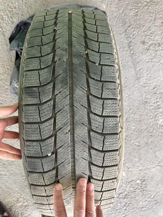 Продам покрышки  235/60/18