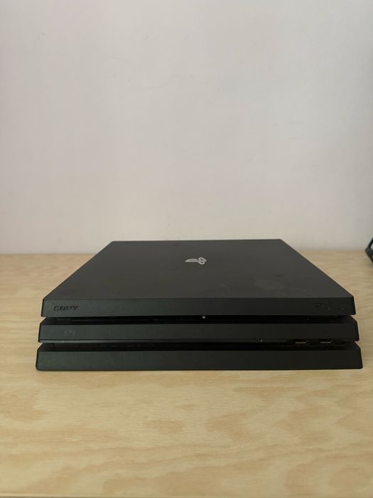Playstation 4 PRO 1TB