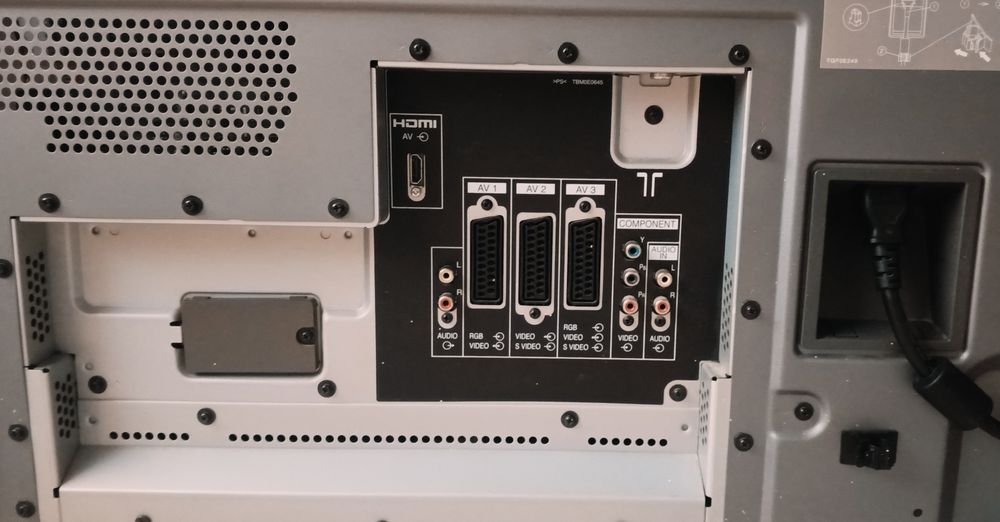 Плазменная панель Panasonic 49/106cm