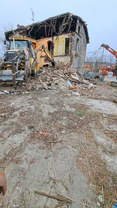 Събаряне на Сгради , Постройки и Извозване...