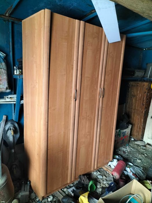 продам шифонер в