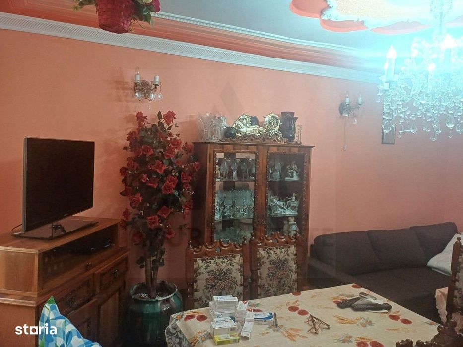 Apartament 4 camere 85 mp utili etaj 1 si pivnita in zona Vasile Aron — fotografia 3