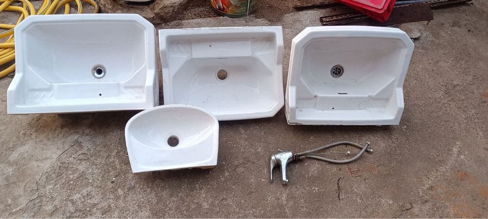 Мивки за баня