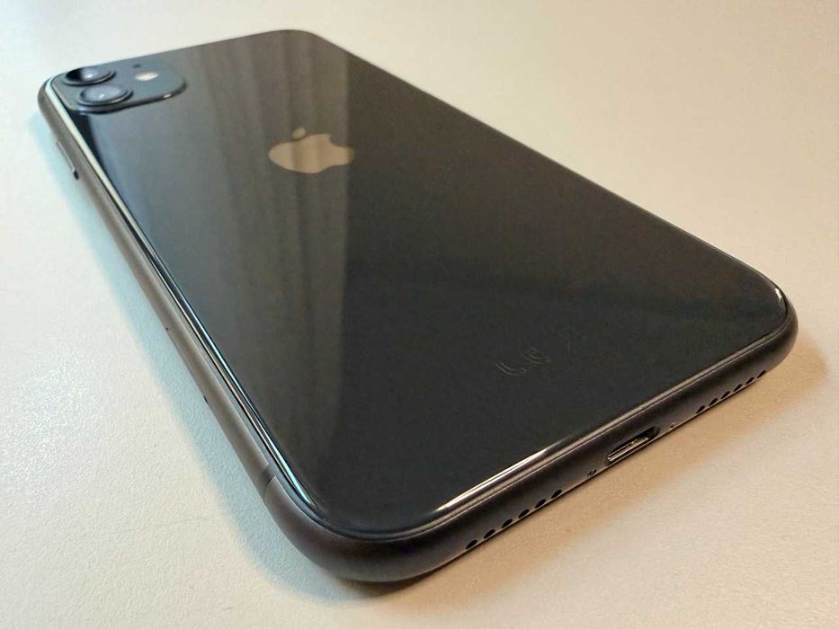  Apple / iPhone 11 64 Gb / Black / 92% Acumulator