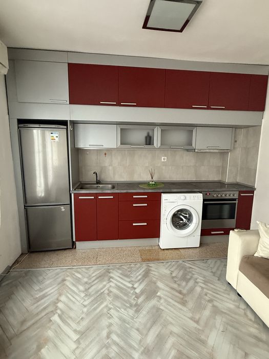 Дава се под наем Двустаен апартамент в Казанлък - 50 кв.м за 306 € - Снимка #1