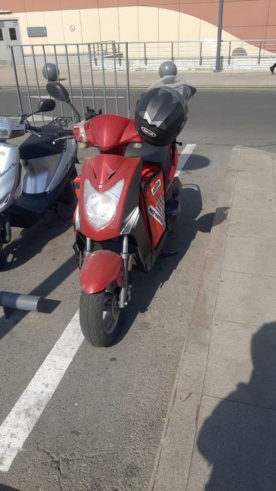 Продам мопед Kymco