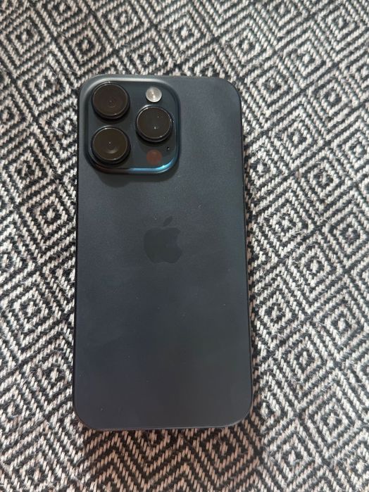 iPhone 15 pro telephone