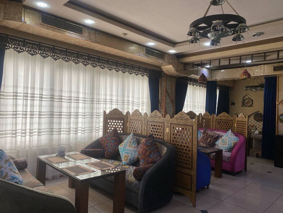 Продаются диваны комплект, столы и стулья  б/у  состояние хорошее