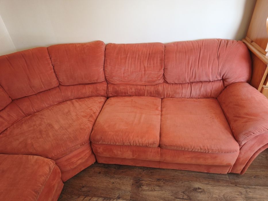 Ъглов диван за хол