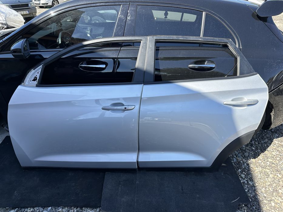 Usi stanga / Portiere stanga Hyundai Tucson 3 2015-2020