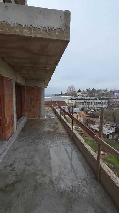 Продава се Двустаен апартамент в Варна, Изгрев - 98 кв.м за 703 €/кв.м - Снимка #3